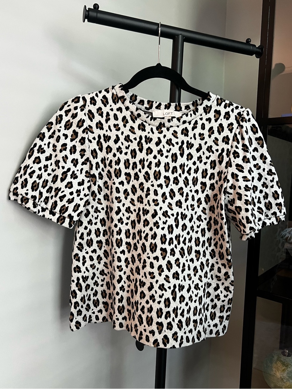 LOFT Leopard Print Short Sleeve Tee in White, Brown and Black